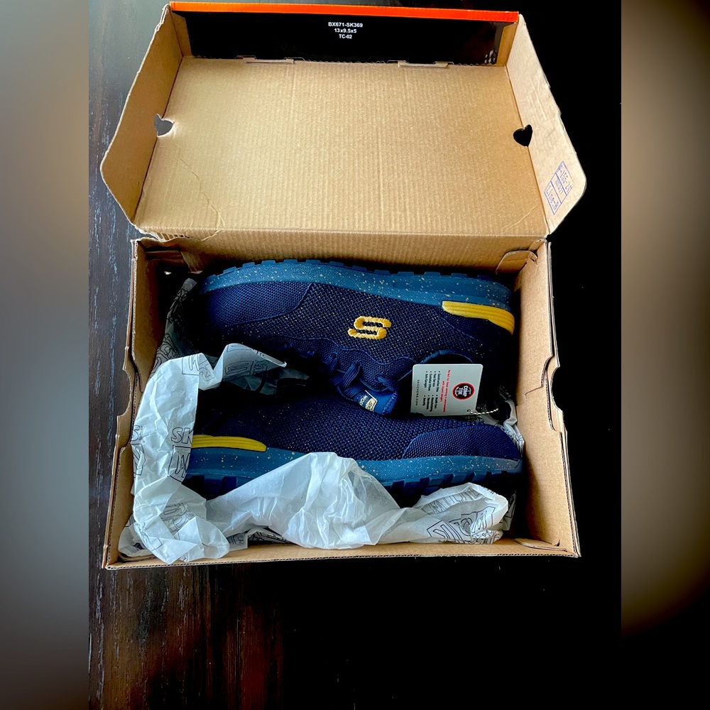 Skechers Work: Bulkin - Balran Comp Toe. NIB-NWT. Women’s size 10.